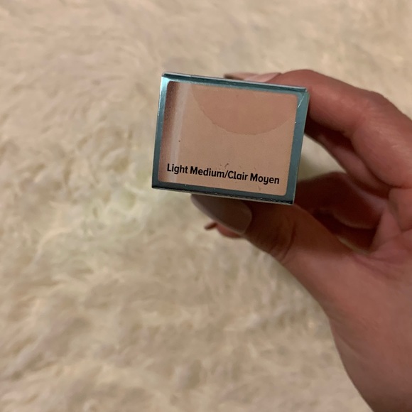 IT cosmetics Matte CC+ cream with spf 40 - Picture 2 of 3